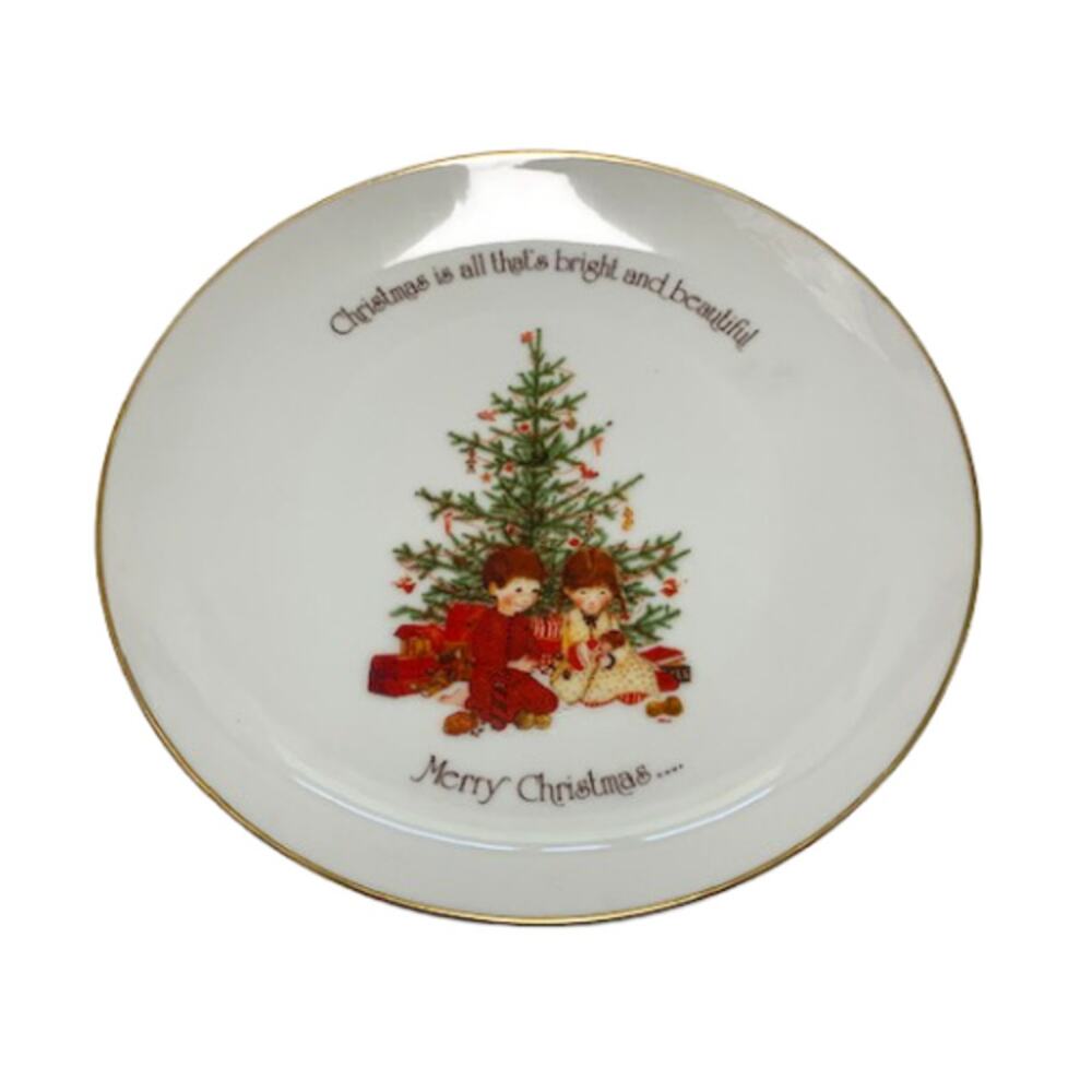 HOLLY HOBBY Christmas Commemorative Edition Collector Plate | Made in Japan
